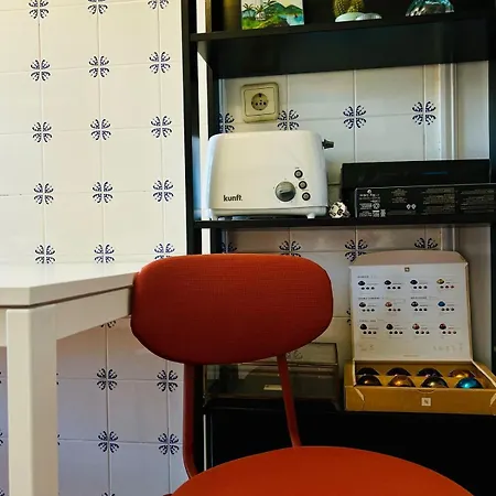 Cozy Near Bairro Alto Лиссабон