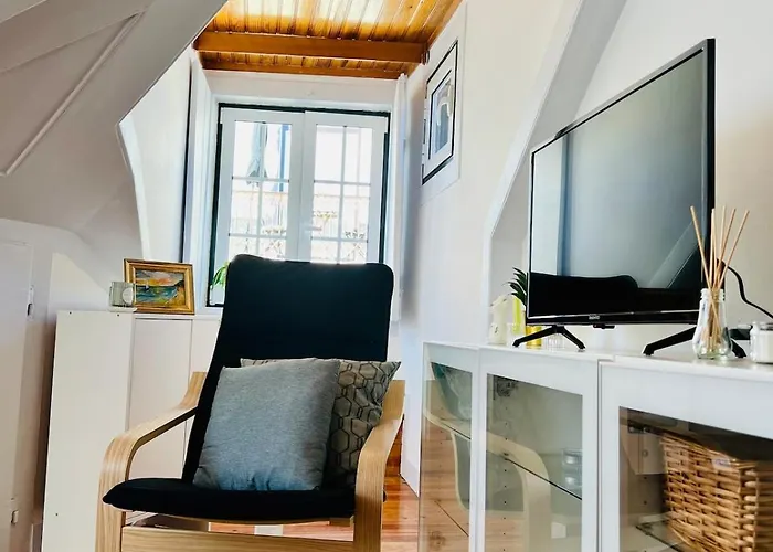 Cozy Near Bairro Alto Apartamento