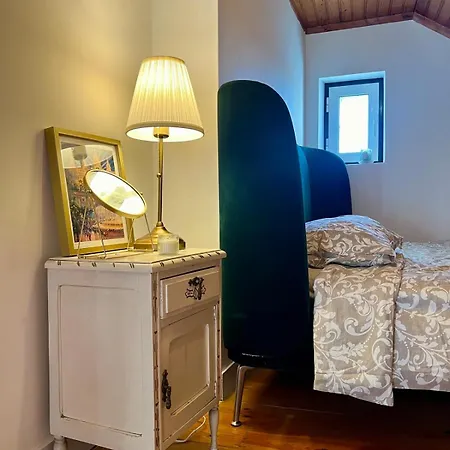 Cozy Near Bairro Alto *