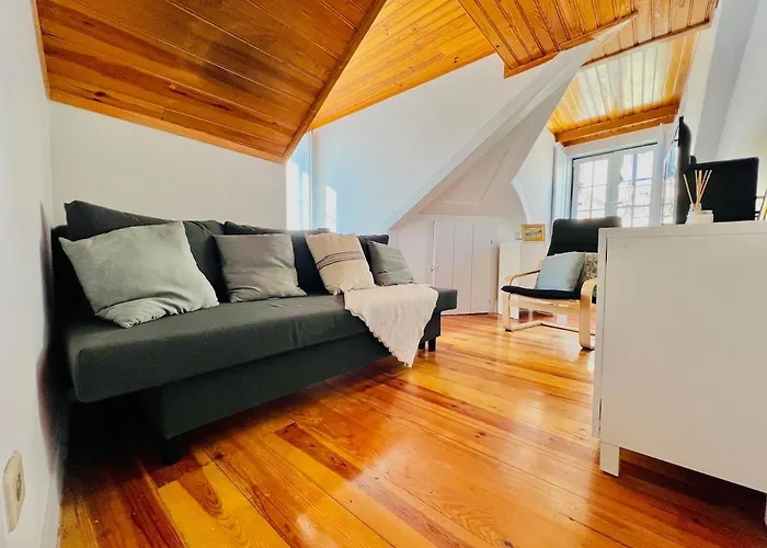 شقة Cozy Near Bairro Alto Lisboa