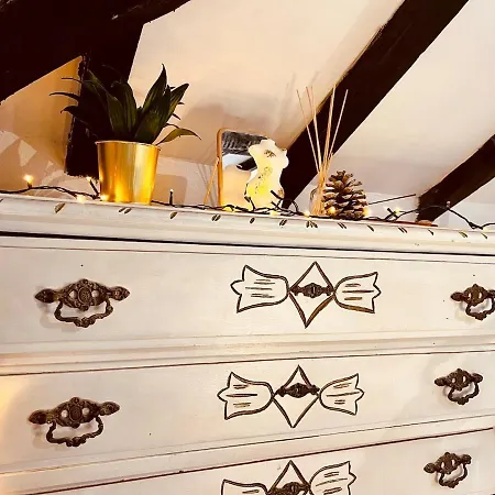 Cozy Near Bairro Alto Лісабон