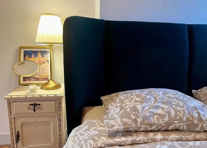 Cozy Near Bairro Alto *